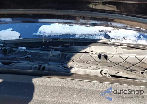 2016 Tesla Model X 60D/70D/75D/90D z USA, uszkodzony, nr VIN 5YJXCDE20GF034085